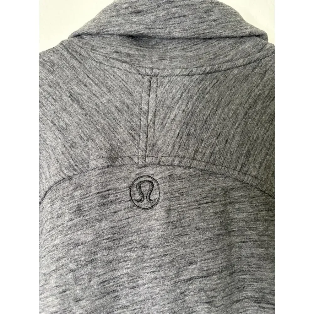 Lululemon To You Tunic in Grey Size 12 Athleisure Sporty Loungewear